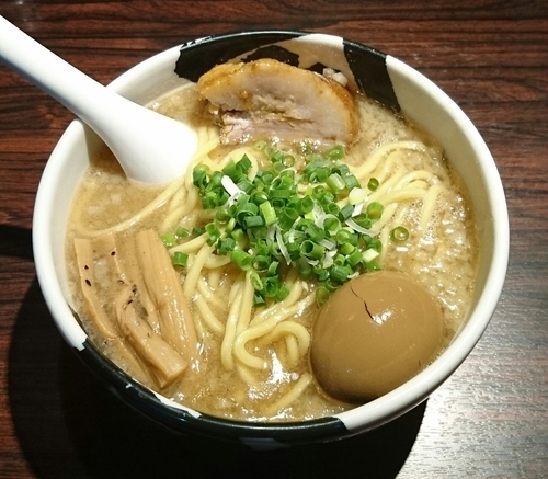 「味玉ら～麺(白)」@麺屋武蔵 武骨の写真