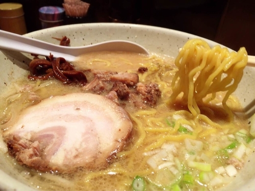 「味噌らーめん(800円)」@つじ田 味噌の章の写真