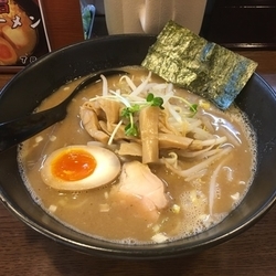 鶏濃厚魚介らぁめん