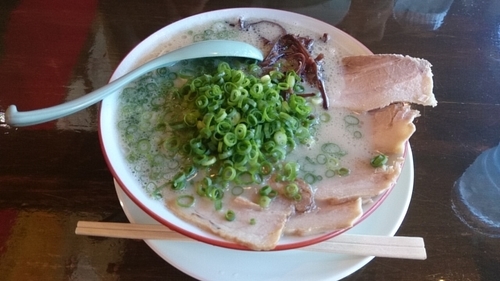 「チャーシュー麺(ネギトッピング)」@長浜ラーメン 松吉の写真