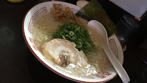 「醤油ラーメン 味薄め 脂多め」@らーめん ながた 海老名店の写真
