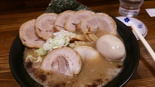 「こってり たまやチャーシュー麺980円」@ら～麺 たまやの写真