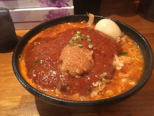 「味玉どて辛めん」@どてちん 習志野店の写真