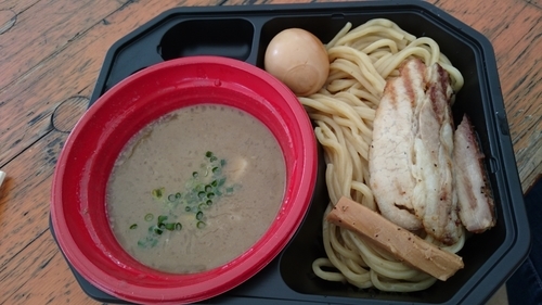 「煮干しつけ麺 宮元 極濃煮干しつけ麺＋味玉」@大つけ麺博 2016の写真