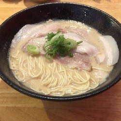 白湯ラーメン