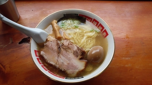 「塩ラーメン（大）味玉」@中華そば 阿波家の写真