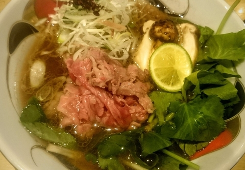 「牛と松茸のしょうゆそば（限定）」@饗 くろ㐂の写真