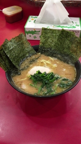 「ラーメン（並）＋海苔」@杉田家 千葉祐光店の写真