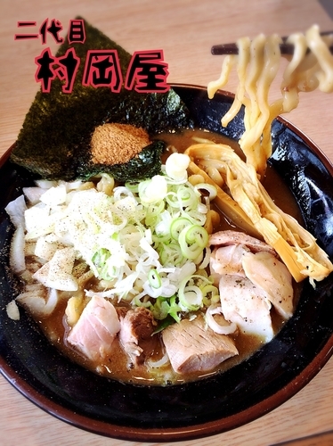 「濃厚中華そば￥800」@二代目 村岡屋の写真