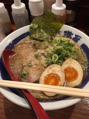 「濃厚煮干そば+味玉」@濃厚煮干しそば 麺匠 濱星 関内店の写真