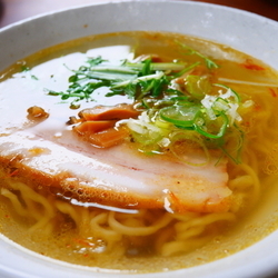 うま塩ラーメン