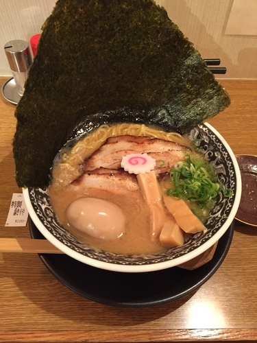「特製湯きりやラーメン」@信州松本 麺肴ひづき 湯きりや 立川店の写真