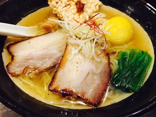 「特製塩そば」@焙煎汐蕎麦処 金字塔の写真