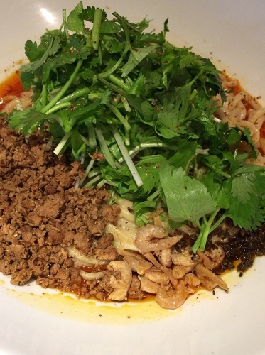「汁無し担々麺 ＋ パクチー」@タンタンタイガー 蔵前店の写真