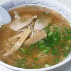 しょうゆラーメン