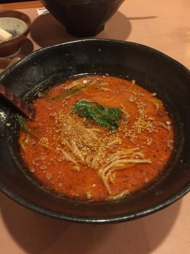 「赤担々麺」@四川担々麺荘 彩たまやの写真