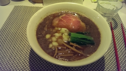 「焦がし煮干ラーメン、替玉（平打）」@らぁめんや やしげるの写真