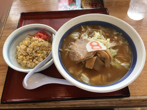 「野菜らーめん（味噌）＋ミニ炒飯（Bセット）」@8番らーめん 城南末広店の写真