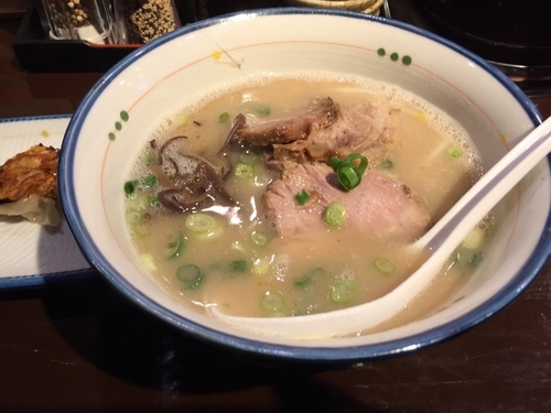 「砦らぁめん＋半餃子」@麺の坊 砦の写真