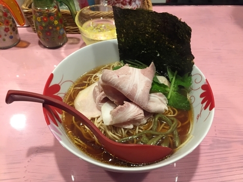 「凛々しい地鶏中華そば」@らーめん凛々の写真