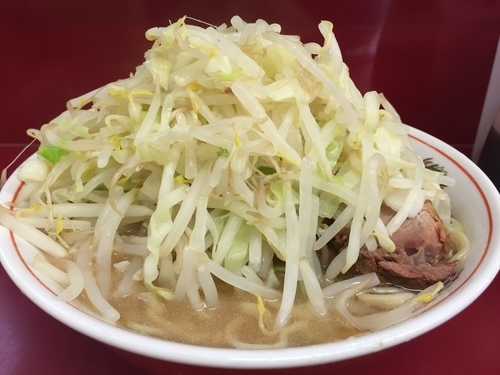 「小ラーメン（ﾔｻｲ ﾆﾝﾆｸ）」@ラーメン二郎 相模大野店の写真