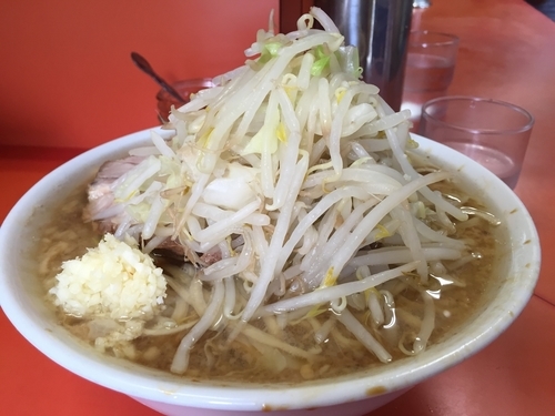 「小ラーメン（ﾆﾝﾆｸ少なめ）」@ラーメン二郎 神田神保町店の写真