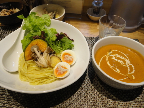 「【限定】カルピスバターと秋野菜のカレーつけ麺」@生粋 花のれんの写真