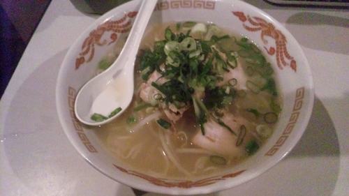 「しおラーメン」@赤鬼笑店の写真