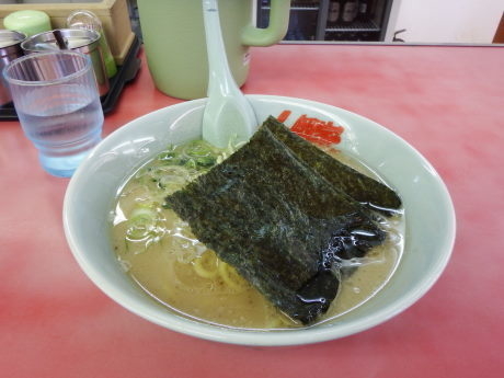 「正油ラーメン」@ラーメン山岡家 太平店の写真