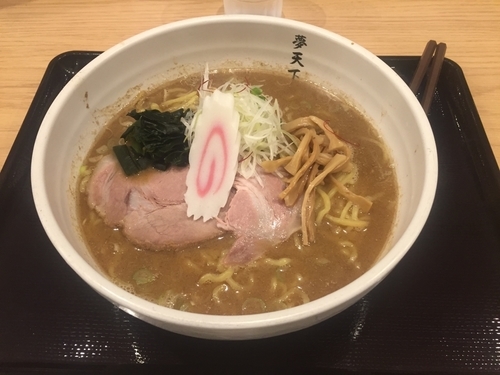 「濃厚煮干しラーメン醬油味中盛り」@夢天下 佐倉本店の写真