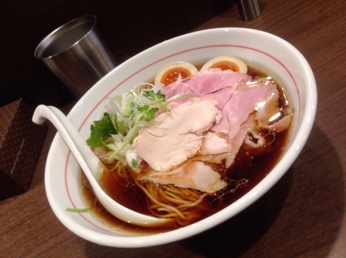 「特撰ラーメン黒」@八咫烏の写真