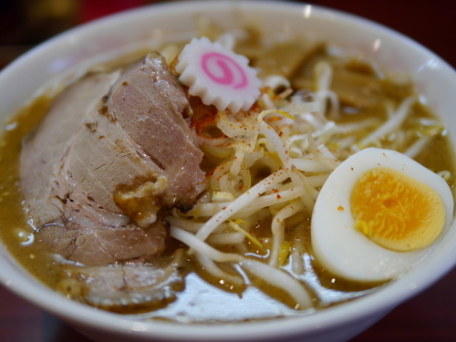「味噌らぁめん 麺硬め」@町屋大勝軒 孤珀の写真