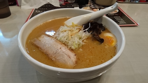 「濃厚味噌らーめん+大盛り+生ビール」@麺屋雪風 立川店の写真