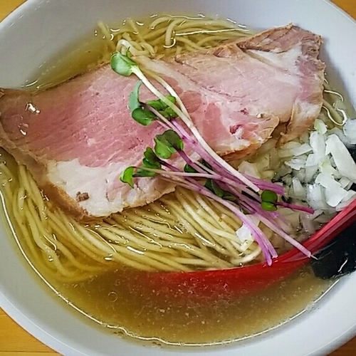 「【日替り限定】黄金の１００％煮干らーめん ８５０円」@めんや天夢の写真