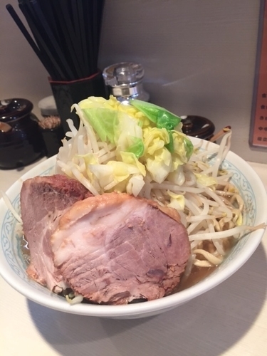 「ラーメン　700円　「アブラ多め」「ヤサイ多め」」@らーめん 陸 尾山台店の写真