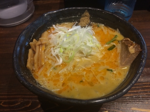 「ラーメン(大盛り)」@麺や 蒼 AOIの写真