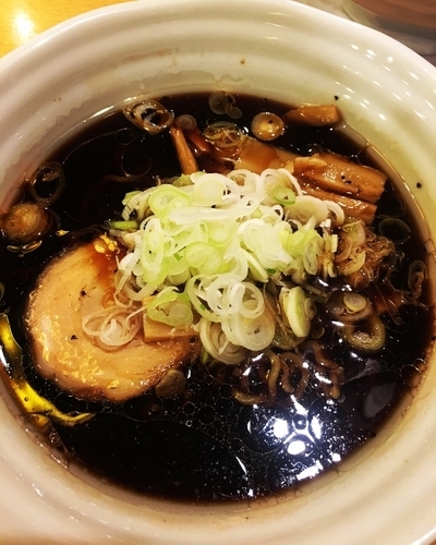 「黒醤油ラーメン」@らぁめん次元の写真