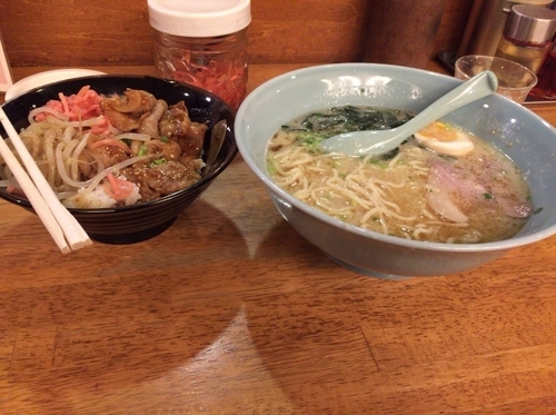 「豚骨塩+焼肉丼セット」@だいぜんの写真