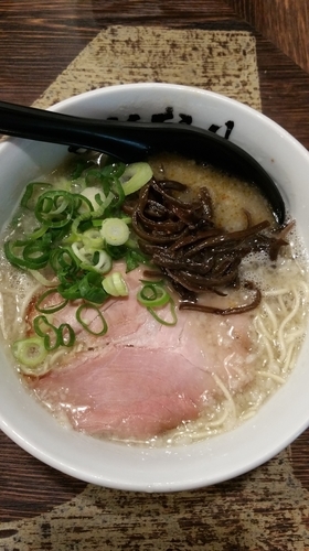 「もとなりらーめん」@麺や偶 もとなり 久茂地店の写真