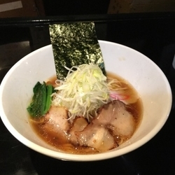 星印さんの麺でねぎチャーシュー麺 しょう油 1000円