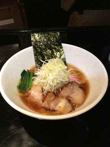 「星印さんの麺でねぎチャーシュー麺 しょう油 1000円」@麺s慶の写真