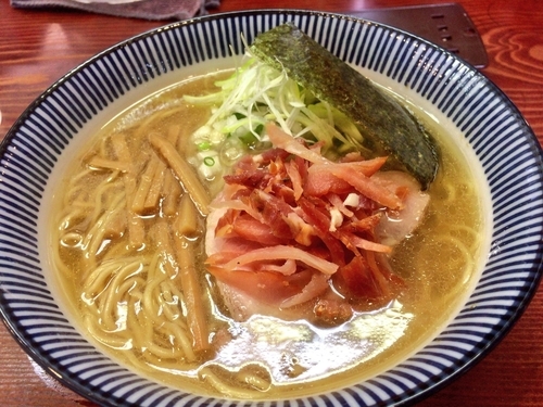 「生ハムと焼きあごの拉麺 850円」@良温(Ra-on)の写真