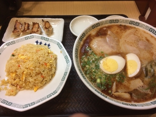 「炒飯定食」@熊本拉麺 桂花 新幹線口店の写真