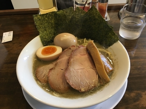 「濃厚煮干そば＋味玉＋和え玉」@活龍煮干そば専門店 にぼしのなみの写真