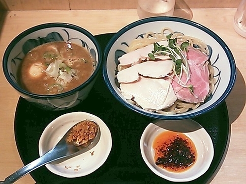 「鶏と魚介の特製つけめん」@つけ麺 たけもとの写真