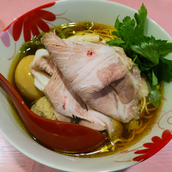 凛々しい特製地鶏中華そば