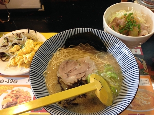 「ランチセット（とろ豚骨＋豚丼）」@らーめん 岳の写真