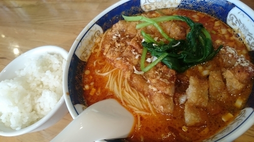 「排骨担々麺 ライス」@支那麺 はしご 赤坂店の写真
