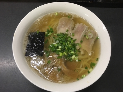 「塩ラーメン550円、塩冷やしラーメン550円」@森下そば店の写真
