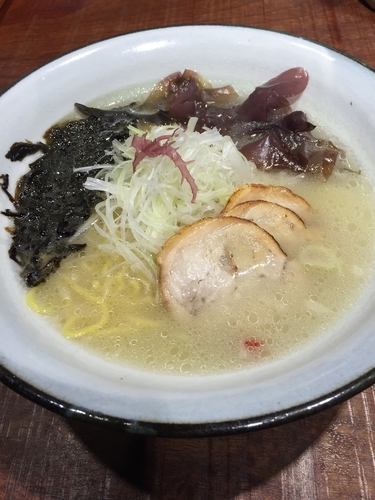 「海薫る炎の潮ラーメン  800円」@炎の味噌ラーメン 炎神の写真